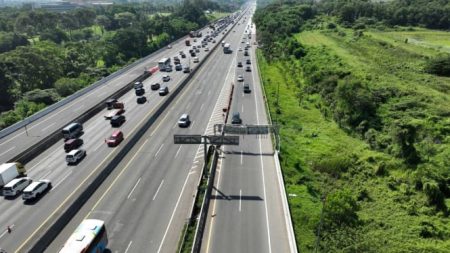 Wamen pu pastikan tol fungsional solo-jogja siap layani kemudik di lebaran 2025