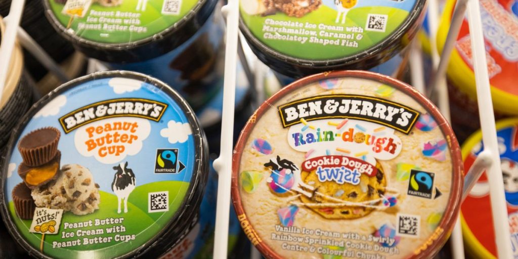 Ben & Jerry’s menuduh perusahaan induknya melakukan sensor karena memblokir postingan yang menyebut Donald Trump