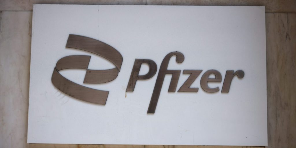 GSK, suntikan Pfizer RSV harus memperingatkan tentang risiko kelumpuhan yang jarang terjadi