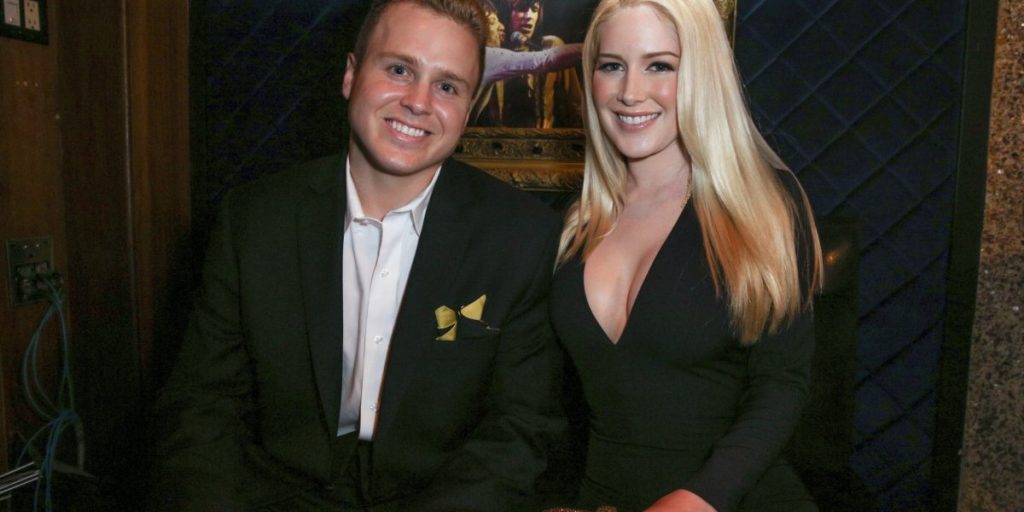 Heidi Montag dan Spencer Pratt menggugat Los Angeles setelah kehilangan rumah mereka akibat kebakaran hutan, mengklaim kota tersebut lalai memperbaiki waduk yang tidak berfungsi selama hampir setahun.