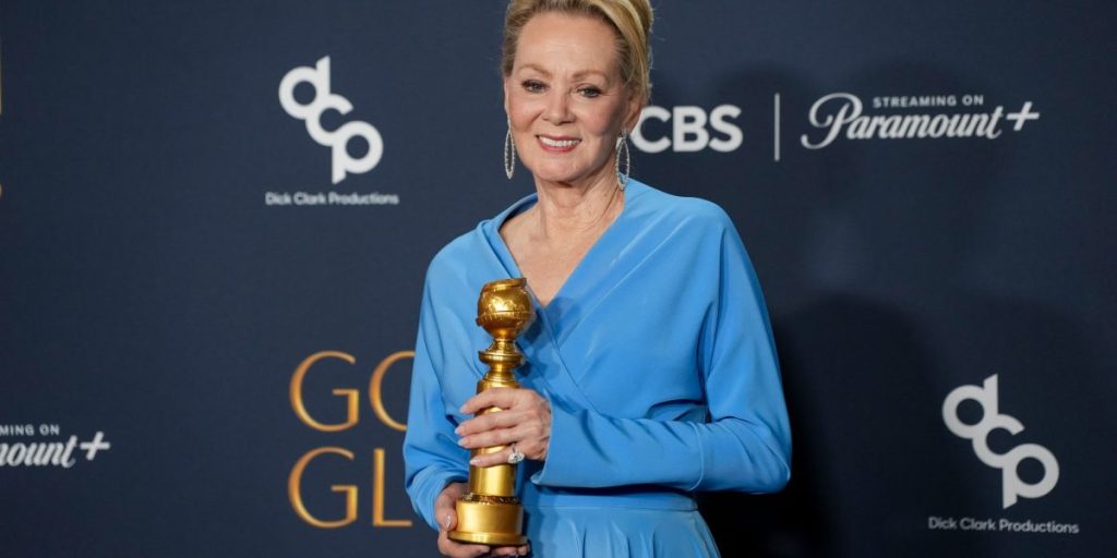 Jean Smart mengatakan ‘dengan segala hormat’ jaringan televisi yang menyiarkan Oscar harus menyumbangkan 100% pendapatannya kepada korban kebakaran hutan dan petugas pemadam kebakaran di LA.