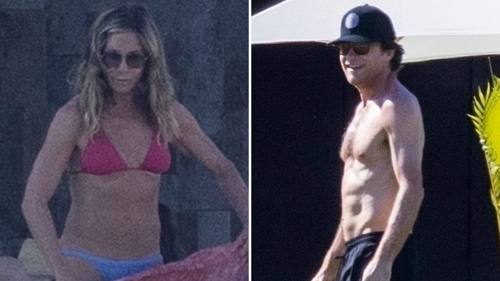 Jennifer Aniston Berbikini dan Bestie Jason Bateman Nikmati Liburan Cabo