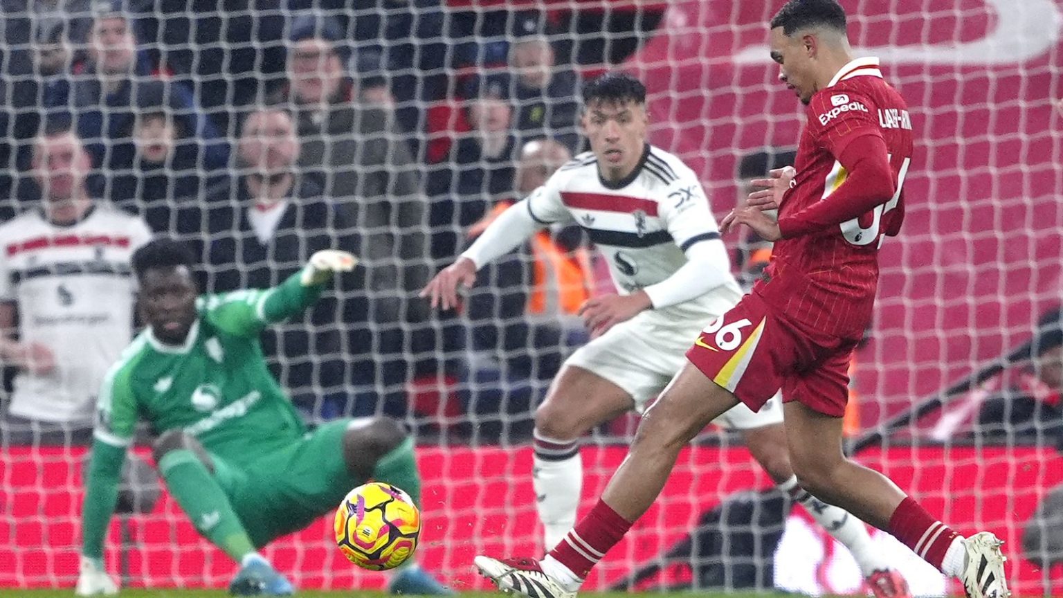 Liverpool 2-2 Man Utd: Performa Trent Alexander-Arnold terpengaruh oleh hubungan dengan Real Madrid, kata Jamie Carragher | Berita Sepak Bola