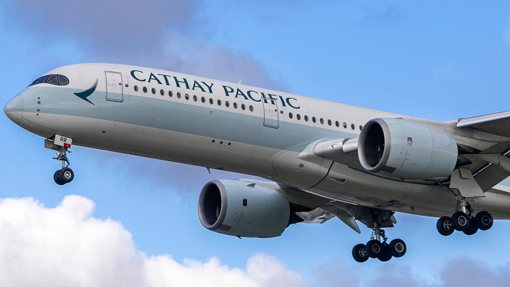 Penerbangan Cathay Pacific kembali ke Boston setelah dilaporkan ada asap di kokpit, kabin: lapor