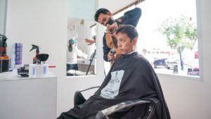 Barbershop Gratis Serambi Mypertamina “Tampil Makin Menawan Sebelum Pulu Ke Kampung Halaman”