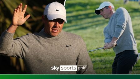 Bit terbaik McIlroy saat ia menyerbu pertarungan Kejuaraan Pemain