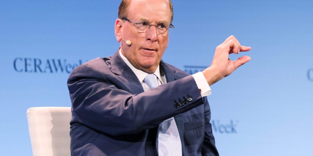 CEO BlackRock membunyikan alarm bagi Trump karena kelangkaan profesi perdagangan yang terampil ini – tetapi Gen Z mungkin dapat menyelamatkan hari