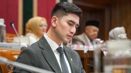 Dari Gedung DPR Ke Sekolah, Program Verrell Bramasta Perkenalkan Bakat Pelajar