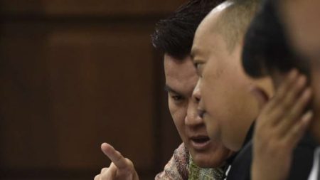 Eks napi e-ktp andi narogong mangkir panggilan kpk