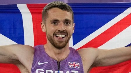 GB’s Gourley, Hunter Bell Menang Medali Dunia 1500m