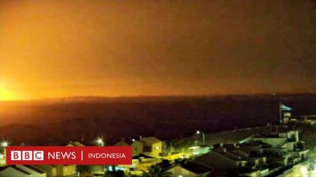 Israel Melancarkan ‘Serangan Besar-Besar’ Ke Gaza, 330 Orang Dilaporkan Tewas