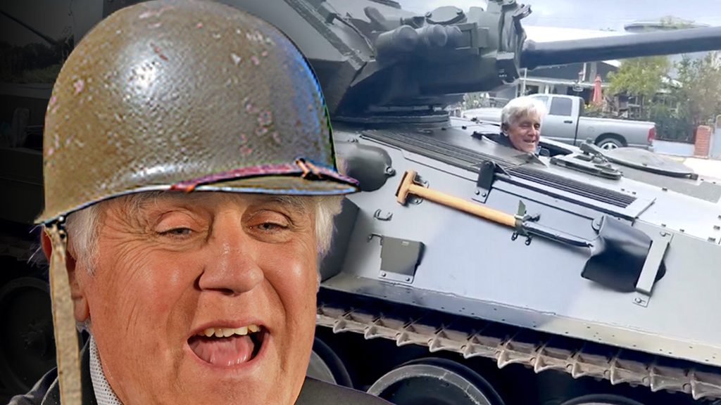 Jay Leno Drive Tank Down City Street, di video