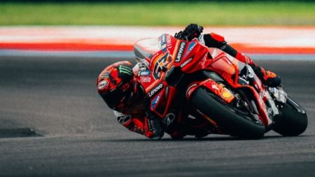 Marc Marquez Bikin Francesco Bagnaia Kena Mental, Frustasi Gak Pernah Menang