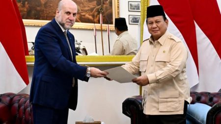 Prabowo Subianto menerima surat khusus dari presiden Palestina, apa yang ada di dalamnya?