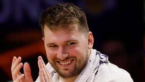 Southwest membela kebijakan tas baru yang diperiksa dengan luka doncic soad