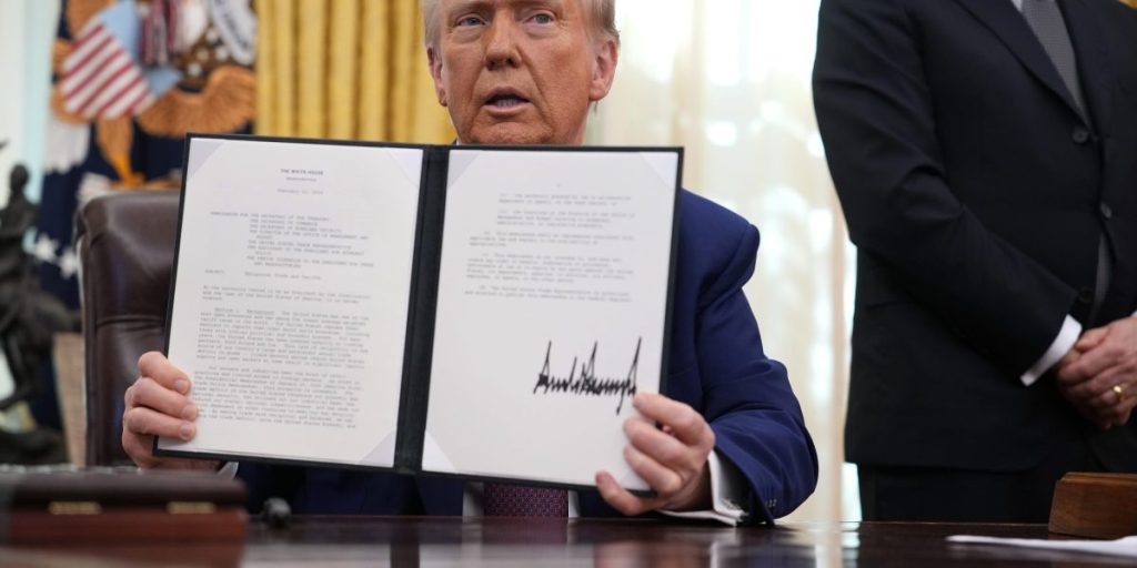 Tarif Trump di Kanada dan Meksiko mulai berlaku. Inilah produk yang tiba -tiba bisa menjadi lebih mahal