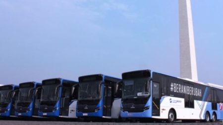 Transjakarta Uji Coba Rute Rute Baru Di Luar Wilayah Jakarta