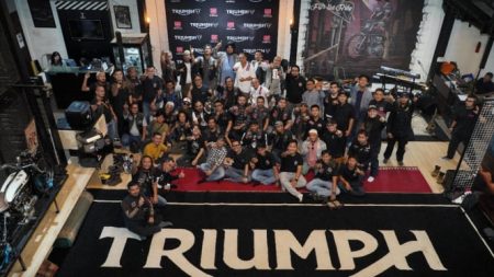 Triumph Indonesia Ajak Komunitas Motor Tebar Kebaik di Bulan Ramadan