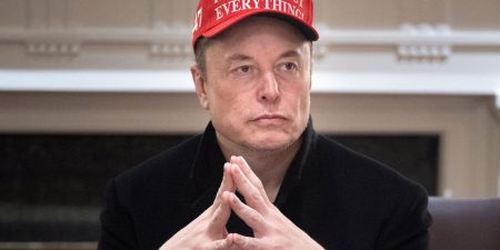 Trump akan ‘cukup puas’ dengan pemotongan Doge Elon Musk dalam beberapa bulan, ia mengatakan kepada Kabinet: ‘Negara kami penuh dengan lemak, dan kami menyingkirkan lemaknya’