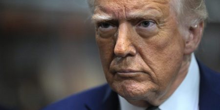 Trump mencintai AI tetapi tarifnya meningkatkan biaya untuk pusat data